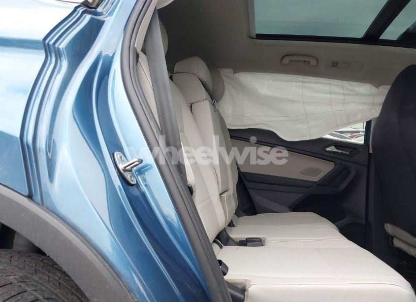 Photo 8 of 2019 Volkswagen Tiguan 2.0T SE/2.0T SEL/2.0T SEL R-LINE/2.0T SEL R-LINE BLACK (VIN 3VV2B7AX7KM078705)