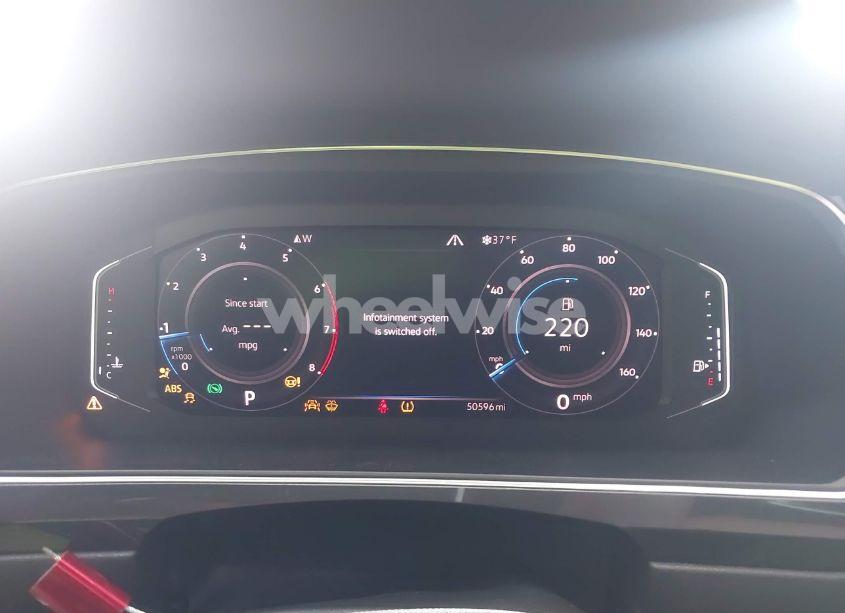 Photo 7 of 2019 Volkswagen Tiguan 2.0T SE/2.0T SEL/2.0T SEL R-LINE/2.0T SEL R-LINE BLACK (VIN 3VV2B7AX7KM095620)