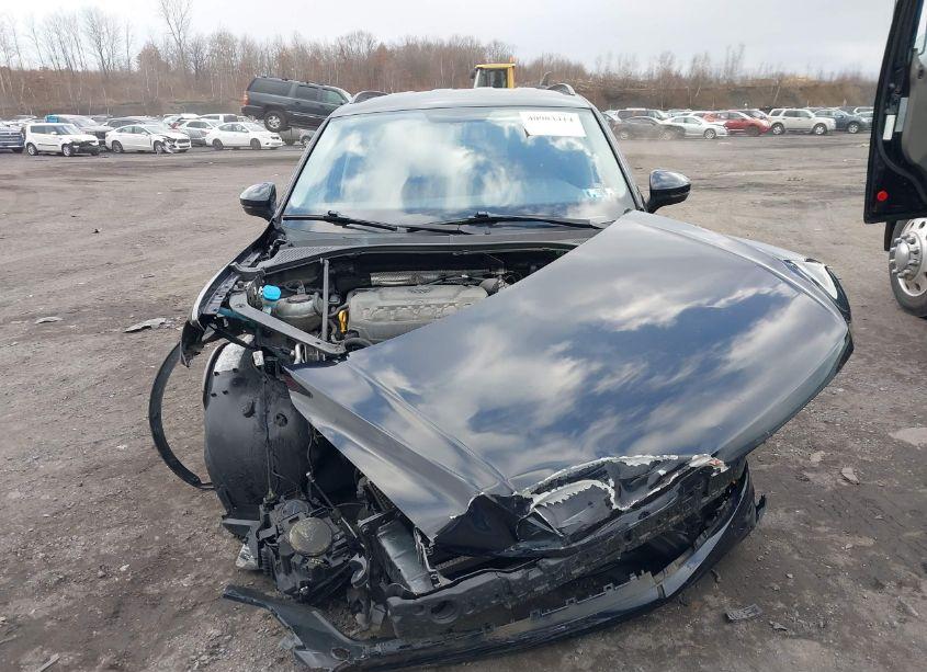 Photo 12 of 2019 Volkswagen Tiguan 2.0T SE/2.0T SEL/2.0T SEL R-LINE/2.0T SEL R-LINE BLACK (VIN 3VV2B7AX7KM101156)