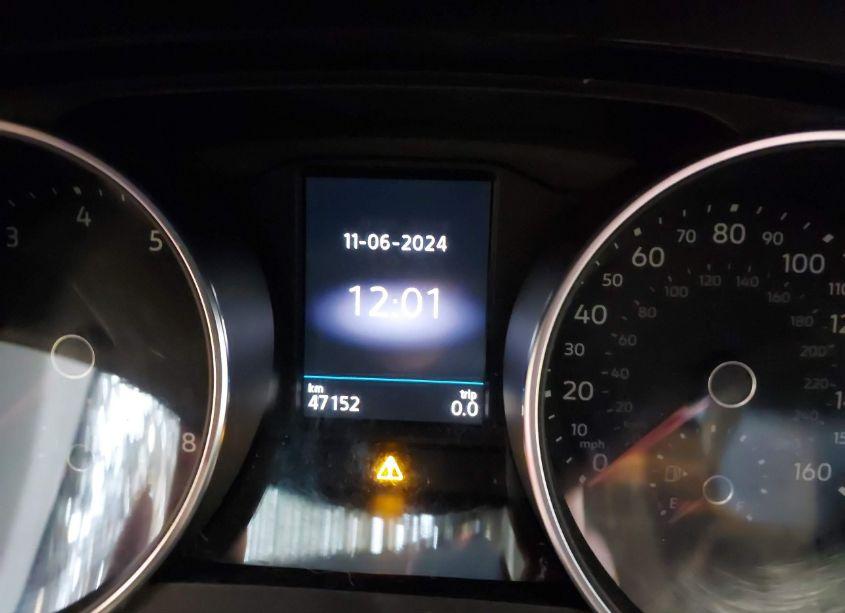 Photo 15 of 2019 Volkswagen Tiguan 2.0T SE/2.0T SEL/2.0T SEL R-LINE/2.0T SEL R-LINE BLACK (VIN 3VV2B7AX7KM188878)