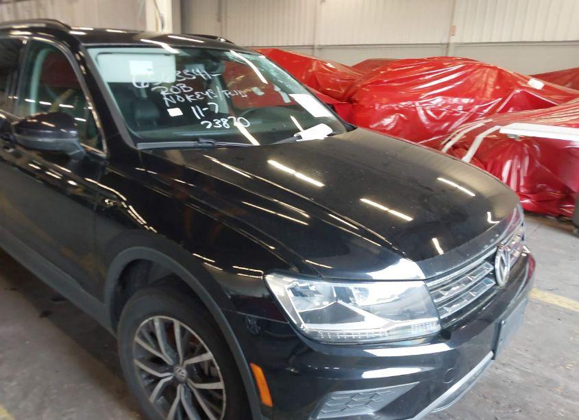 Photo 21 of 2019 Volkswagen Tiguan 2.0T SE/2.0T SEL/2.0T SEL R-LINE/2.0T SEL R-LINE BLACK (VIN 3VV2B7AX7KM188878)