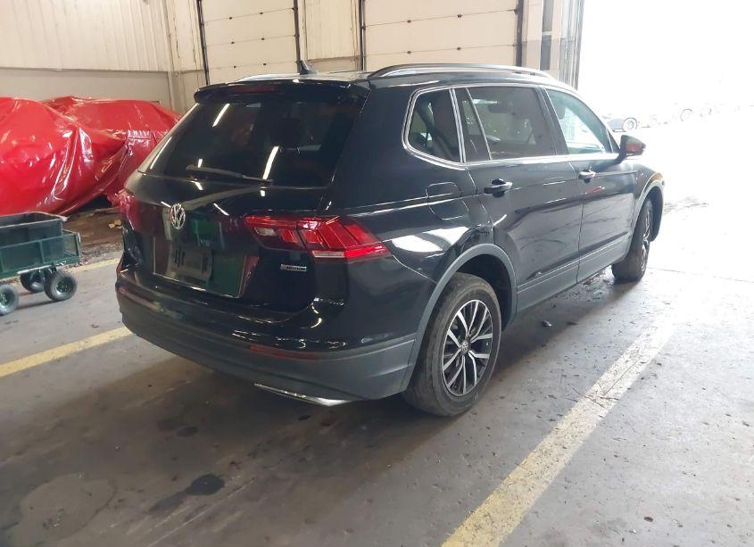 Photo 4 of 2019 Volkswagen Tiguan 2.0T SE/2.0T SEL/2.0T SEL R-LINE/2.0T SEL R-LINE BLACK (VIN 3VV2B7AX7KM188878)