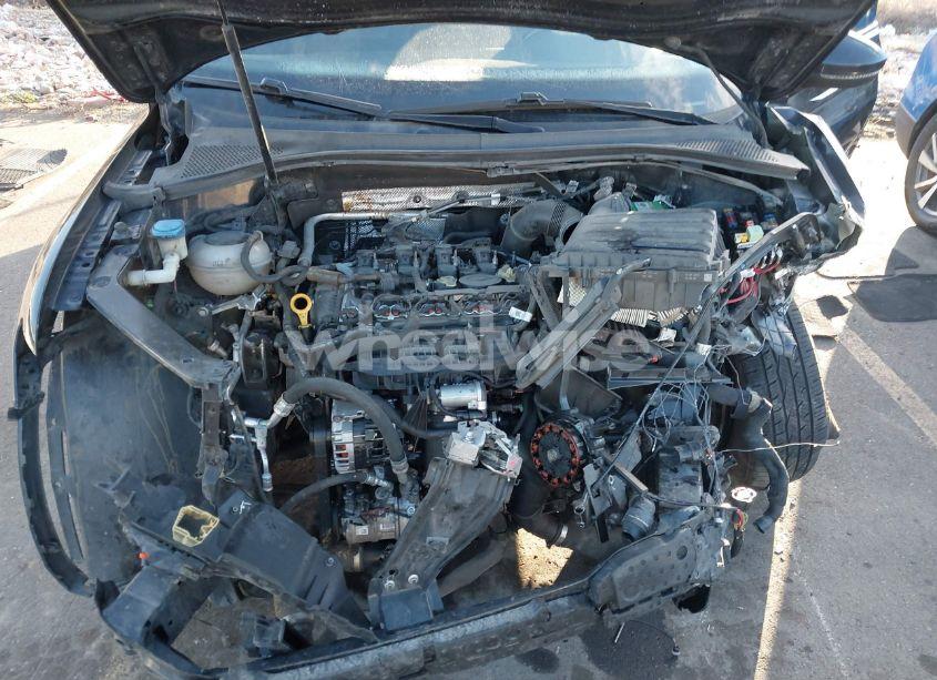 Photo 10 of 2019 Volkswagen Tiguan 2.0T SE/2.0T SEL/2.0T SEL R-LINE/2.0T SEL R-LINE BLACK (VIN 3VV2B7AX7KM188881)