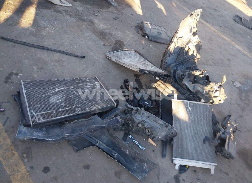 Photo 12 of 2019 Volkswagen Tiguan 2.0T SE/2.0T SEL/2.0T SEL R-LINE/2.0T SEL R-LINE BLACK (VIN 3VV2B7AX7KM188881)