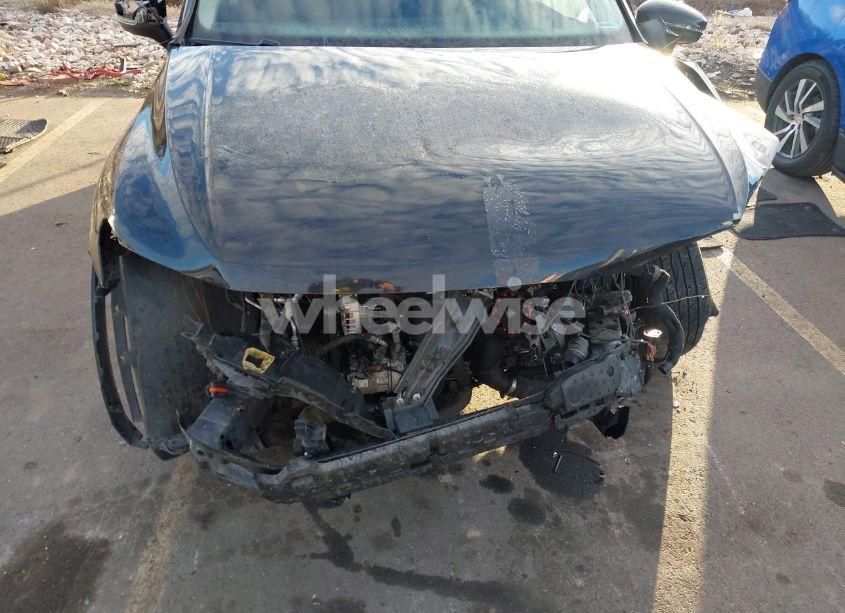 Photo 13 of 2019 Volkswagen Tiguan 2.0T SE/2.0T SEL/2.0T SEL R-LINE/2.0T SEL R-LINE BLACK (VIN 3VV2B7AX7KM188881)