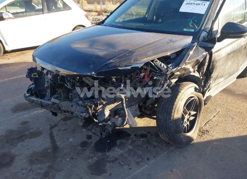 Photo 6 of 2019 Volkswagen Tiguan 2.0T SE/2.0T SEL/2.0T SEL R-LINE/2.0T SEL R-LINE BLACK (VIN 3VV2B7AX7KM188881)