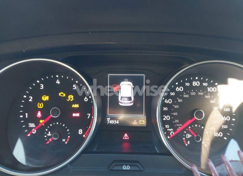 Photo 7 of 2019 Volkswagen Tiguan 2.0T SE/2.0T SEL/2.0T SEL R-LINE/2.0T SEL R-LINE BLACK (VIN 3VV2B7AX7KM188881)