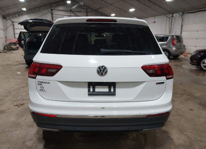 Photo 16 of 2020 Volkswagen Tiguan 2.0T SE/2.0T SE R-LINE BLACK/2.0T SEL (VIN 3VV2B7AX7LM078978)