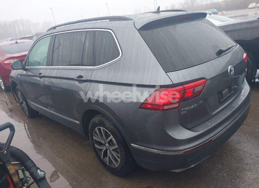 Photo 3 of 2020 Volkswagen Tiguan 2.0T SE/2.0T SE R-LINE BLACK/2.0T SEL (VIN 3VV2B7AX7LM158118)