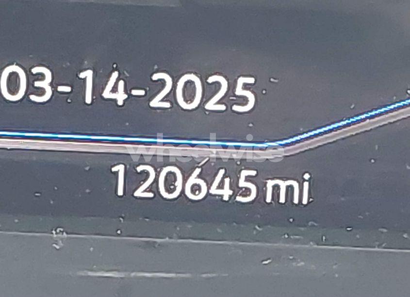 Photo 15 of 2020 Volkswagen Tiguan 2.0T SE/2.0T SE R-LINE BLACK/2.0T SEL (VIN 3VV2B7AX7LM170575)