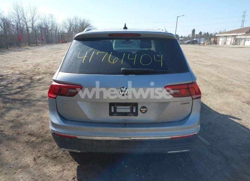 Photo 16 of 2020 Volkswagen Tiguan 2.0T SE/2.0T SE R-LINE BLACK/2.0T SEL (VIN 3VV2B7AX7LM170575)