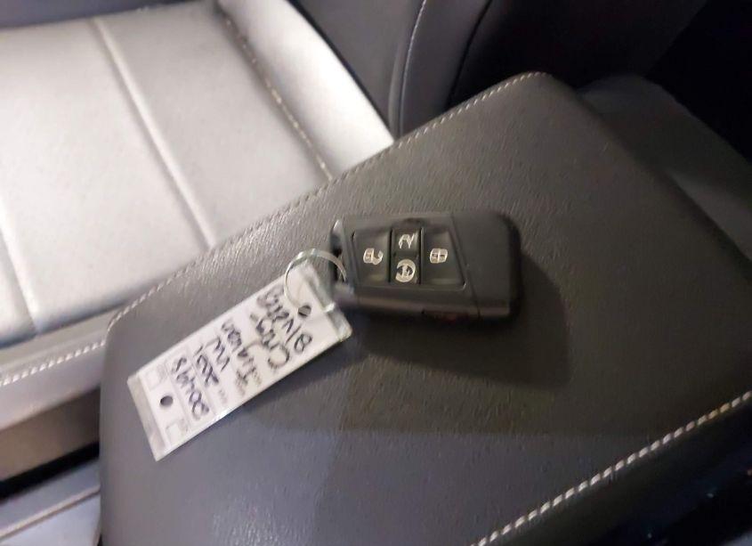 Photo 11 of 2021 Volkswagen Tiguan 2.0T SE/2.0T SE R-LINE BLACK/2.0T SEL (VIN 3VV2B7AX7MM002873)