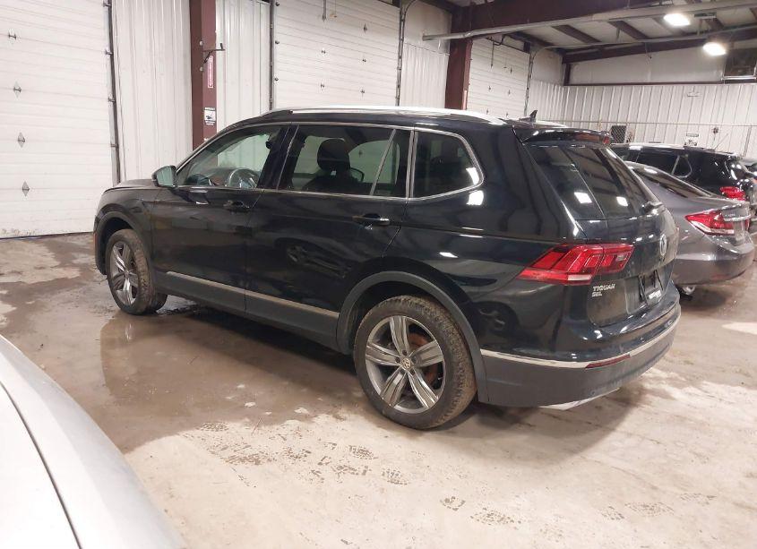 Photo 3 of 2021 Volkswagen Tiguan 2.0T SE/2.0T SE R-LINE BLACK/2.0T SEL (VIN 3VV2B7AX7MM002873)