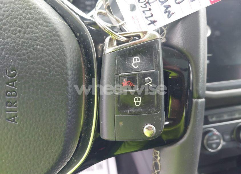 Photo 11 of 2021 Volkswagen Tiguan 2.0T SE/2.0T SE R-LINE BLACK/2.0T SEL (VIN 3VV2B7AX7MM005224)