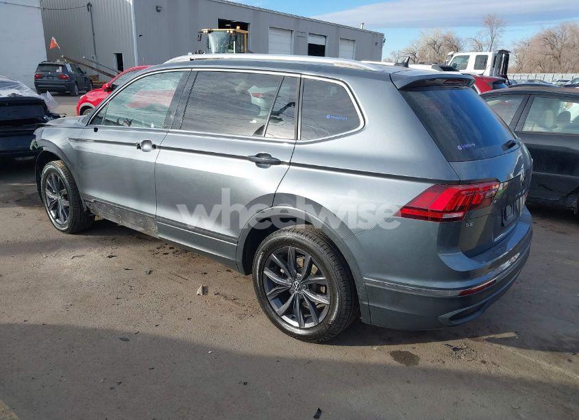 Photo 3 of 2022 Volkswagen Tiguan 2.0T SE (VIN 3VV2B7AX7NM029685)