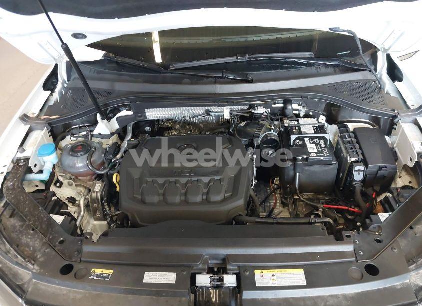 Photo 10 of 2024 Volkswagen Tiguan 2.0T SE/2.0T WOLFSBURG EDITION (VIN 3VV2B7AX7RM034374)