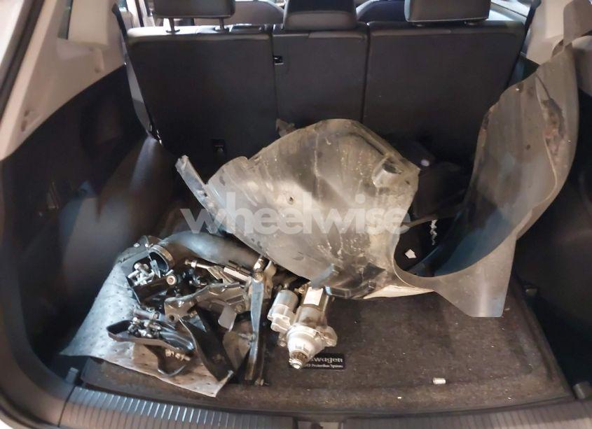 Photo 12 of 2024 Volkswagen Tiguan 2.0T SE/2.0T WOLFSBURG EDITION (VIN 3VV2B7AX7RM034374)