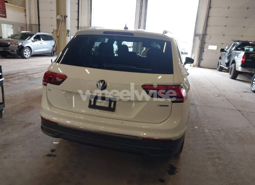 Photo 17 of 2024 Volkswagen Tiguan 2.0T SE/2.0T WOLFSBURG EDITION (VIN 3VV2B7AX7RM034374)