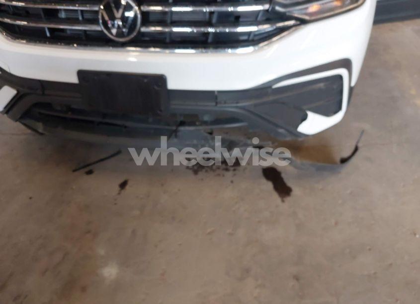 Photo 6 of 2024 Volkswagen Tiguan 2.0T SE/2.0T WOLFSBURG EDITION (VIN 3VV2B7AX7RM034374)