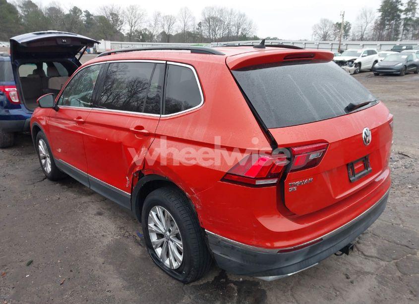 Photo 3 of 2018 Volkswagen Tiguan 2.0T SE/2.0T SEL (VIN 3VV2B7AX8JM114870)