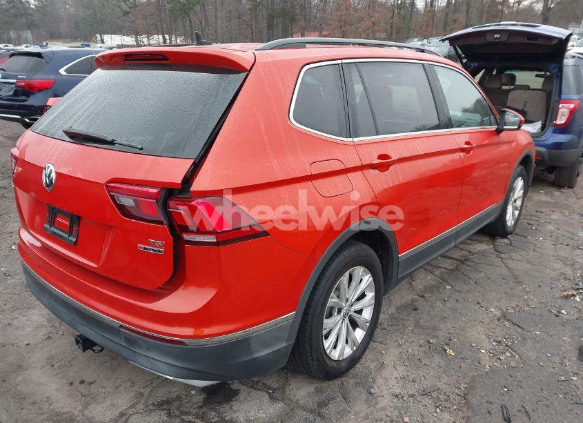 Photo 4 of 2018 Volkswagen Tiguan 2.0T SE/2.0T SEL (VIN 3VV2B7AX8JM114870)
