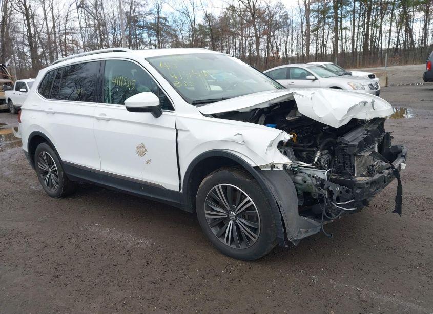 2018 Volkswagen Tiguan 2.0T SE/2.0T SEL (VIN 3VV2B7AX8JM165592) main photo