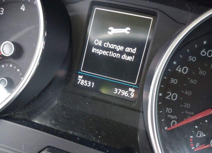 Photo 16 of 2018 Volkswagen Tiguan 2.0T SE/2.0T SEL (VIN 3VV2B7AX8JM165592)