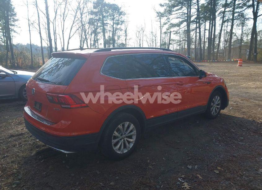 Photo 4 of 2019 Volkswagen Tiguan 2.0T SE/2.0T SEL/2.0T SEL R-LINE/2.0T SEL R-LINE BLACK (VIN 3VV2B7AX8KM004502)