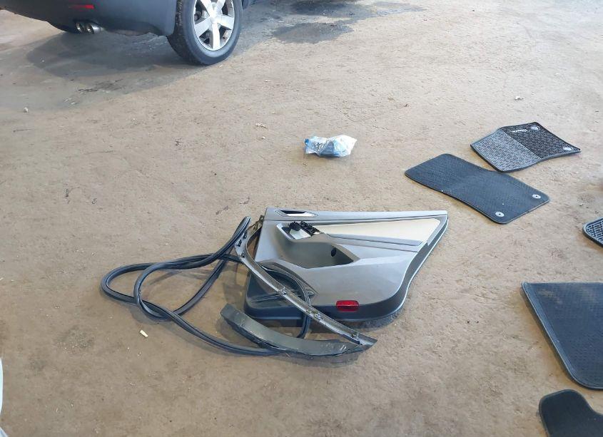 Photo 12 of 2019 Volkswagen Tiguan (VIN 3VV2B7AX8KM108018)