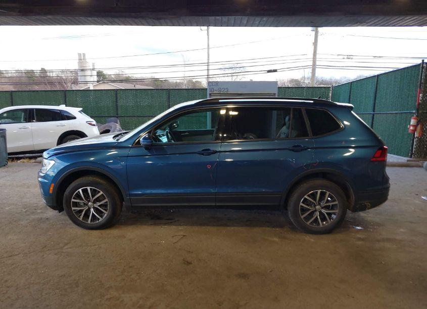 Photo 15 of 2019 Volkswagen Tiguan (VIN 3VV2B7AX8KM108018)