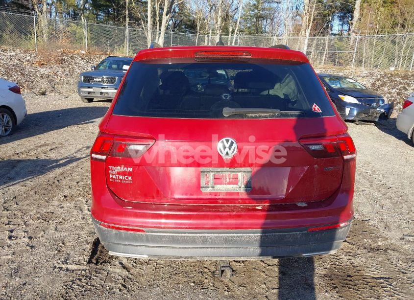 Photo 17 of 2019 Volkswagen Tiguan 2.0T SE/2.0T SEL/2.0T SEL R-LINE/2.0T SEL R-LINE BLACK (VIN 3VV2B7AX8KM154030)