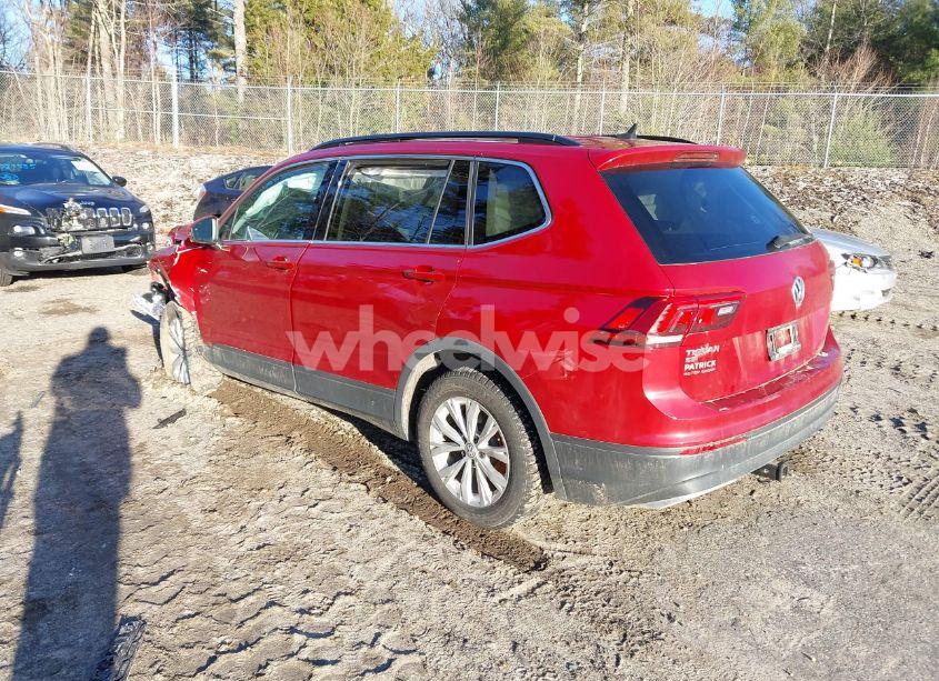 Photo 3 of 2019 Volkswagen Tiguan 2.0T SE/2.0T SEL/2.0T SEL R-LINE/2.0T SEL R-LINE BLACK (VIN 3VV2B7AX8KM154030)