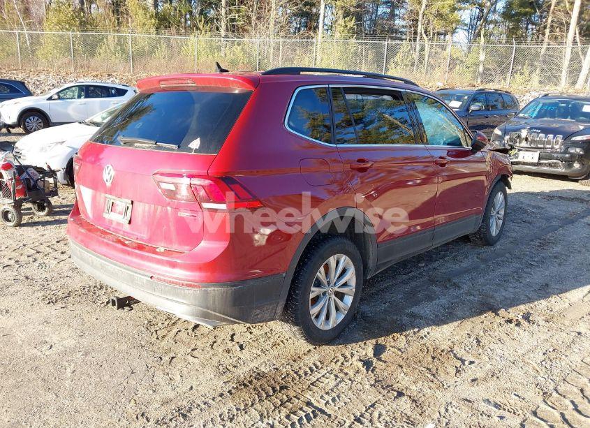 Photo 4 of 2019 Volkswagen Tiguan 2.0T SE/2.0T SEL/2.0T SEL R-LINE/2.0T SEL R-LINE BLACK (VIN 3VV2B7AX8KM154030)