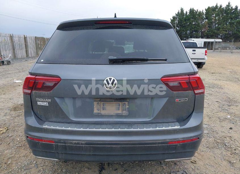 Photo 16 of 2019 Volkswagen Tiguan 2.0T SE/2.0T SEL/2.0T SEL R-LINE/2.0T SEL R-LINE BLACK (VIN 3VV2B7AX8KM180854)