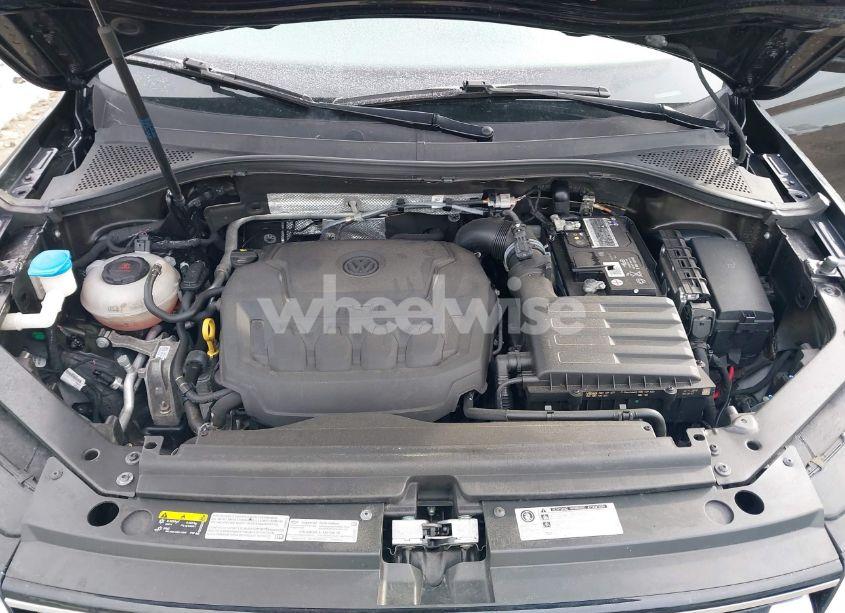 Photo 10 of 2020 Volkswagen Tiguan 2.0T SE/2.0T SE R-LINE BLACK/2.0T SEL (VIN 3VV2B7AX8LM071487)
