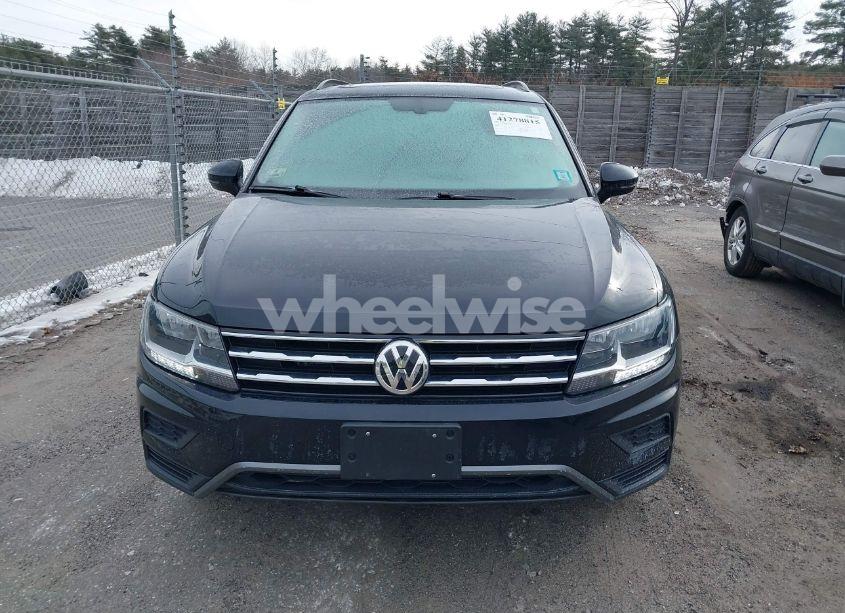 Photo 12 of 2020 Volkswagen Tiguan 2.0T SE/2.0T SE R-LINE BLACK/2.0T SEL (VIN 3VV2B7AX8LM071487)