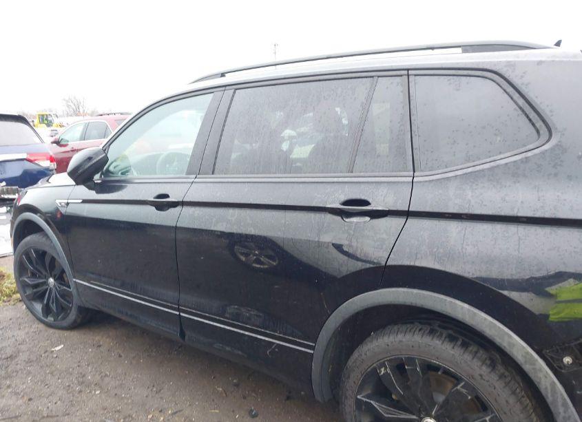 Photo 15 of 2020 Volkswagen Tiguan 2.0T SE/2.0T SE R-LINE BLACK/2.0T SEL (VIN 3VV2B7AX8LM156846)