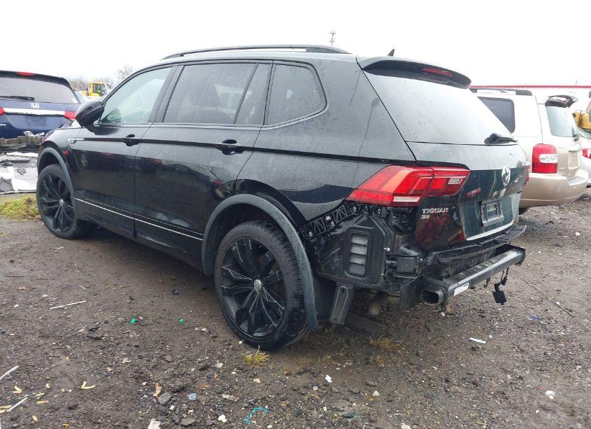 Photo 3 of 2020 Volkswagen Tiguan 2.0T SE/2.0T SE R-LINE BLACK/2.0T SEL (VIN 3VV2B7AX8LM156846)