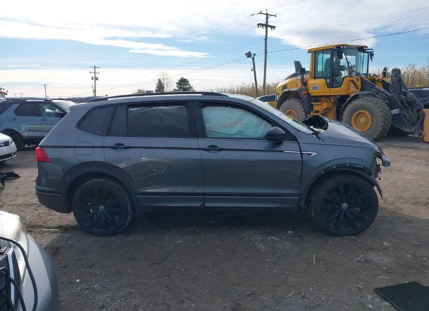 Photo 13 of 2021 Volkswagen Tiguan 2.0T SE/2.0T SE R-LINE BLACK/2.0T SEL (VIN 3VV2B7AX8MM115683)