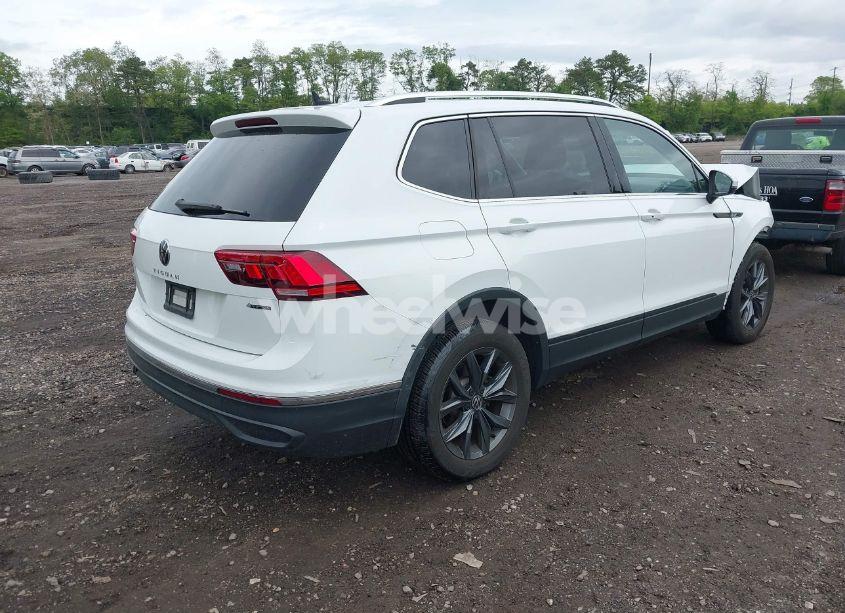 Photo 4 of 2022 Volkswagen Tiguan 2.0T SE (VIN 3VV2B7AX8NM109450)
