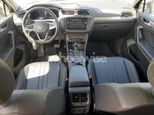 Photo 11 of 2022 VOLKSWAGEN TIGUAN SE (VIN 3VV2B7AX8NM123767)