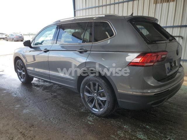 Photo 7 of 2022 VOLKSWAGEN TIGUAN SE (VIN 3VV2B7AX8NM123767)
