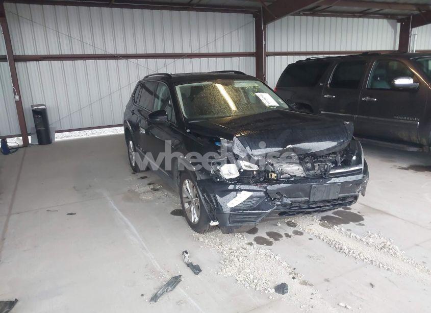 2018 Volkswagen Tiguan 2.0T SE/2.0T SEL (VIN 3VV2B7AX9JM048197) main photo