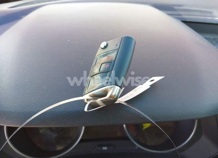 Photo 11 of 2019 Volkswagen Tiguan 2.0T SE/2.0T SEL/2.0T SEL R-LINE/2.0T SEL R-LINE BLACK (VIN 3VV2B7AX9KM135535)