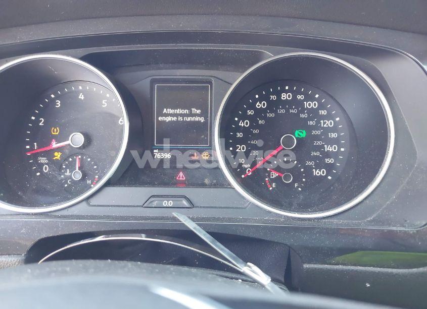 Photo 15 of 2019 Volkswagen Tiguan 2.0T SE/2.0T SEL/2.0T SEL R-LINE/2.0T SEL R-LINE BLACK (VIN 3VV2B7AX9KM135535)