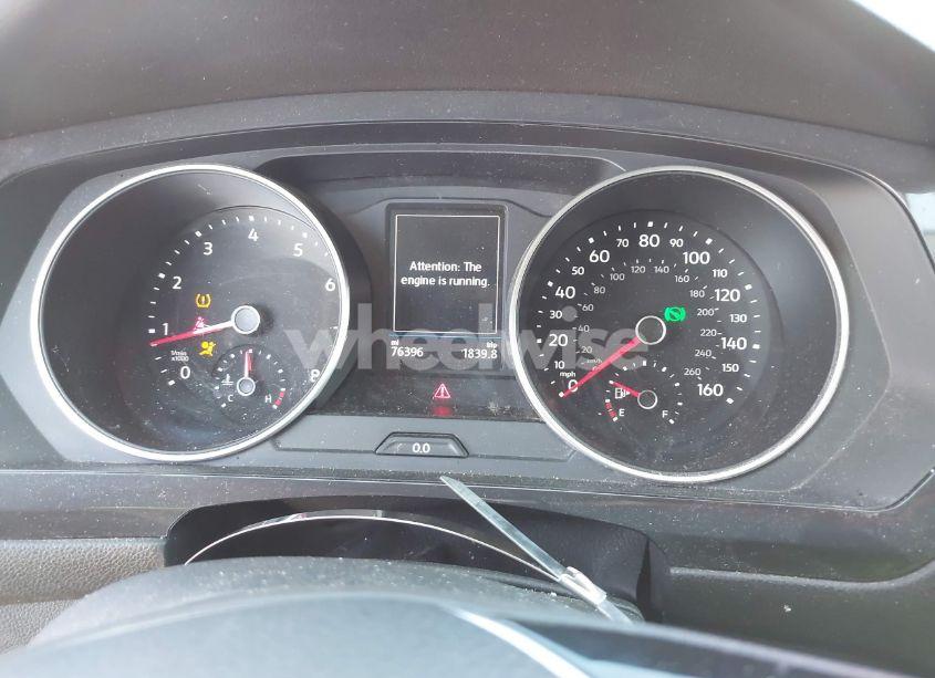 Photo 7 of 2019 Volkswagen Tiguan 2.0T SE/2.0T SEL/2.0T SEL R-LINE/2.0T SEL R-LINE BLACK (VIN 3VV2B7AX9KM135535)