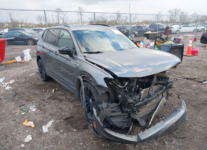 2020 Volkswagen Tiguan (VIN 3VV2B7AX9LM182307) main photo