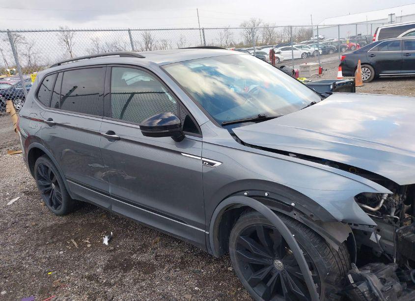 Photo 13 of 2020 Volkswagen Tiguan (VIN 3VV2B7AX9LM182307)