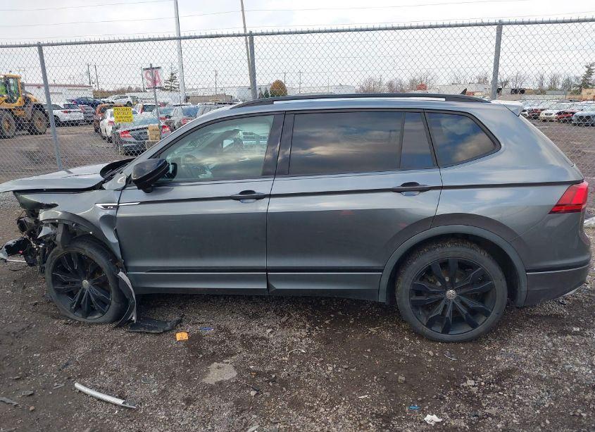 Photo 14 of 2020 Volkswagen Tiguan (VIN 3VV2B7AX9LM182307)