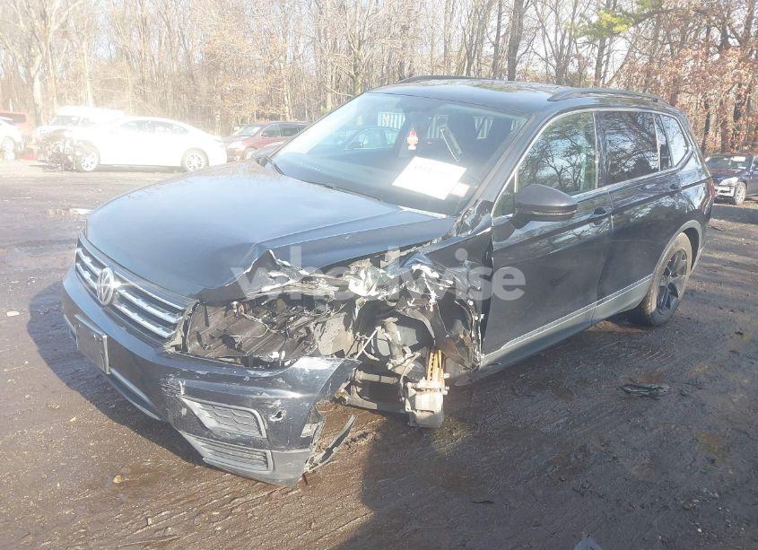 Photo 6 of 2021 Volkswagen Tiguan 2.0T SE/2.0T SE R-LINE BLACK/2.0T SEL (VIN 3VV2B7AX9MM005404)